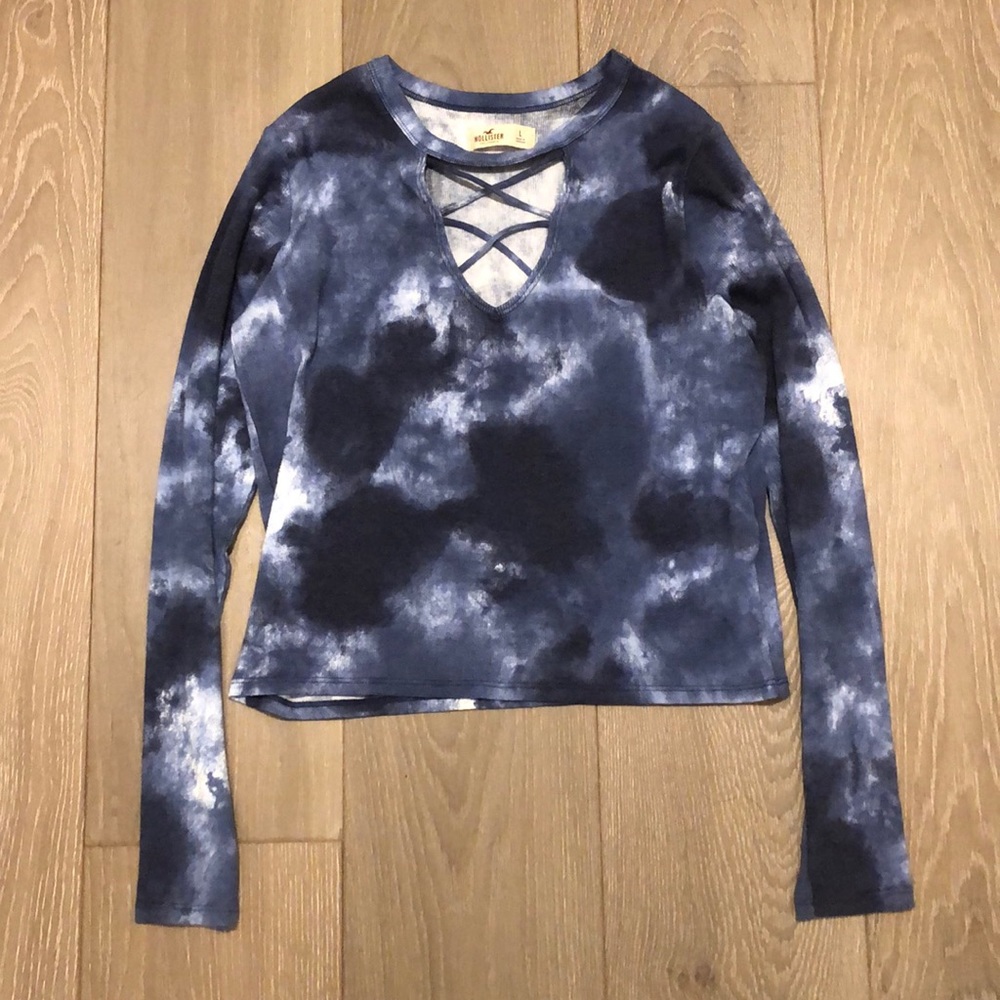 Hollister blue tie dye long sleeve, barely worn